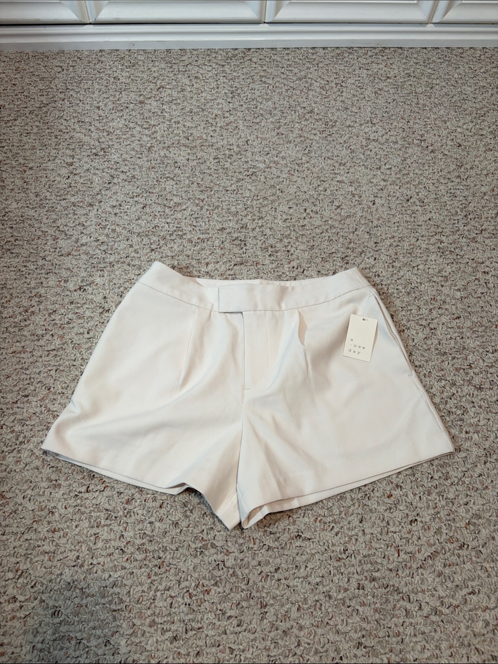 a new day Cream High-Waist Tailored Shorts